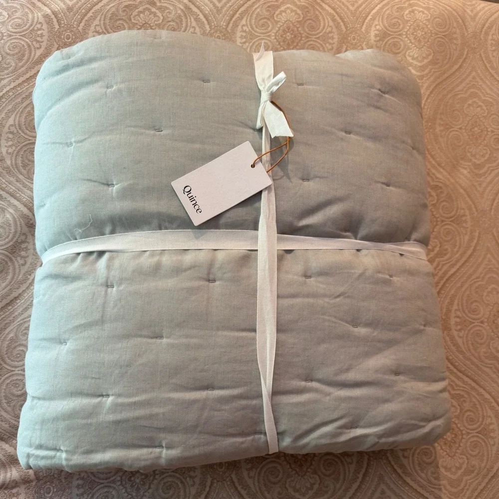 Quince European Linen Dream Quilt Full/Queen Mist Blue